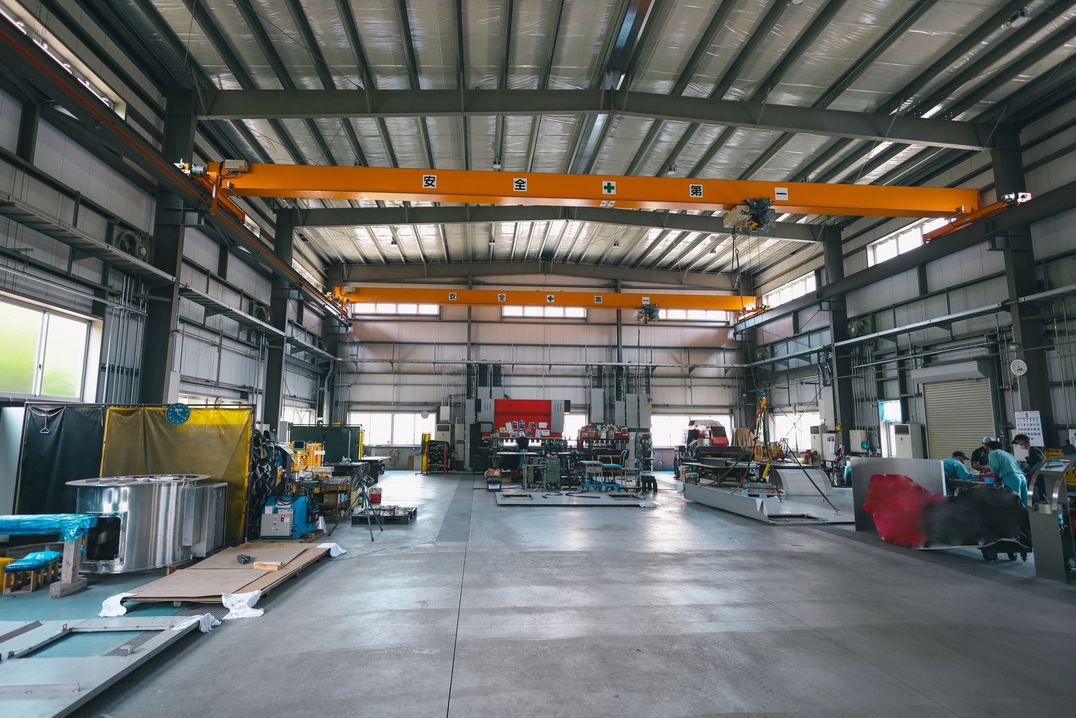 Organized equipment storage facility supporting production logistics